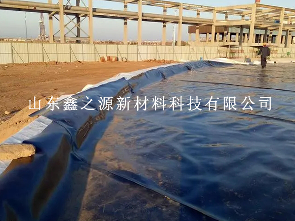 化工油罐區(qū)為何鋪設(shè)hdpe防滲土工膜？
