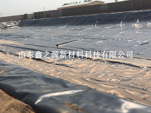 沼氣池建設：為何選擇黑色HDPE土工膜？