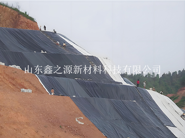 垃圾填埋場土工膜在膨脹土質(zhì)下出現(xiàn)損壞該如何修補(bǔ)？